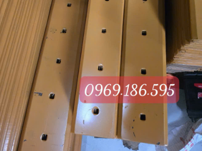Lưỡi lam gầu xúc lật