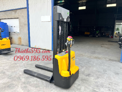 XE NÂNG DẮT TAY 1.5 TẤN THÁP CAO 3M – GIẢI PHÁP NÂNG HẠ HIỆU QUẢ CHO KHO XƯỞNG