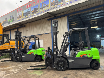 Cho Thuê Xe Nâng Điện LiuGong 3 Tấn Chính Hãng – Pin Lithium Sạc Nhanh, Giải Pháp Tiết Kiệm Cho Doanh Nghiệp