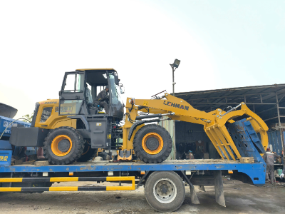 LÊN XE BÀN GIAO MÁY XÚC LẬT LEHMAN GẮP GỖ ZL936PR – SẴN SÀNG ĐẾN TẬN TAY KHÁCH HÀNG