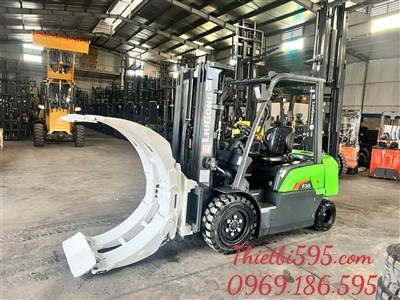 XE NÂNG ĐIỆN LIUGONG 3,5 TẤN LẮP CƠ CẤU KẸP CUỘN TRÒN