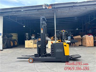 Xe Nâng Đứng lái Sức Nâng 2 Tấn