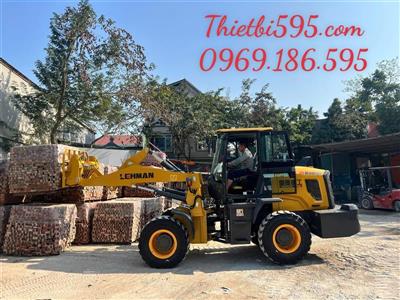 Máy xúc lật lehman 81kw càng nâng gạch