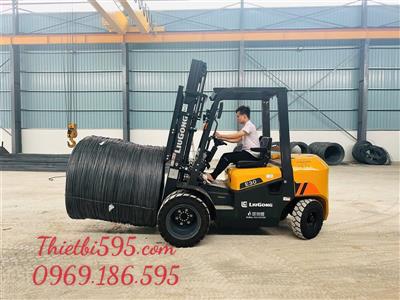 XE NÂNG LIUGONG E30 LỐP KÉP