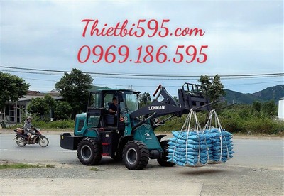 XÚC LẬT LM940QZ CÀNG NÂNG 