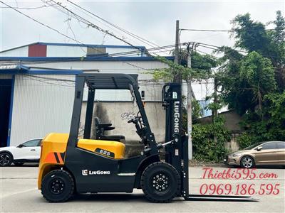 XE NÂNG LIUGONG E25